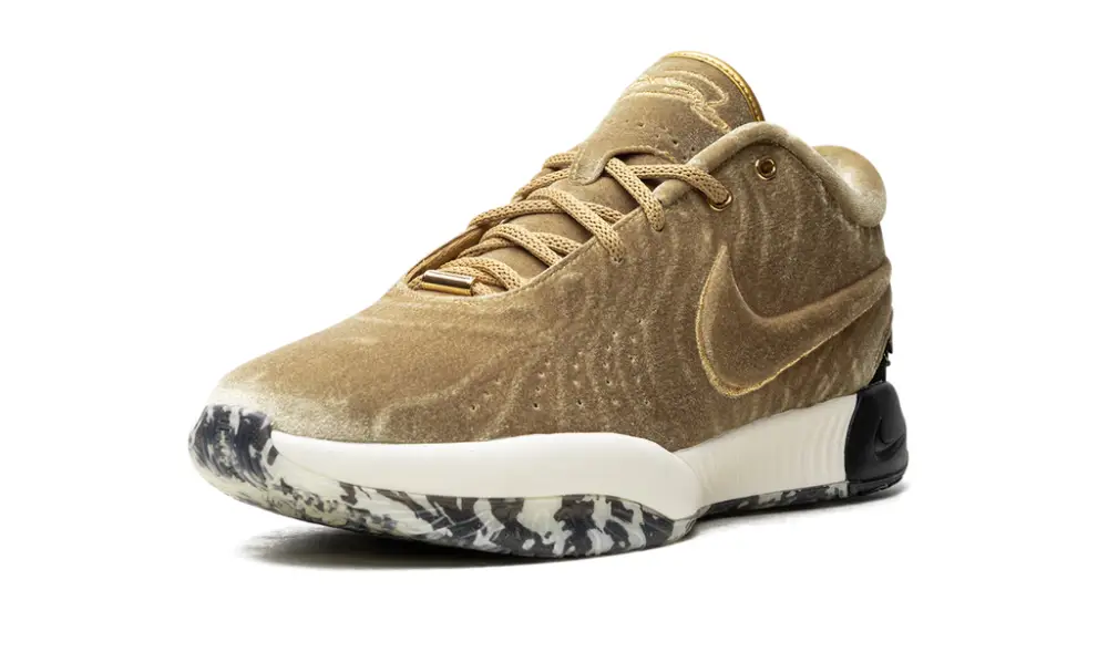 Nike Basketball LeBron 21 'The Shop - Metallic Gold' 