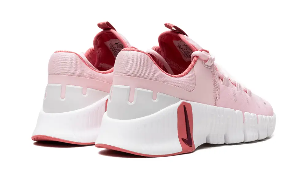 Nike Lifestyle Free Metcon 5 WMNS 'Pink Foam'