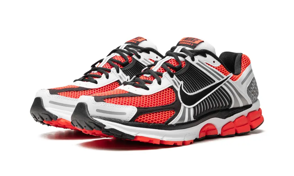 Nike Lifestyle Zoom Vomero 5 SE 'Bright Crimson' 