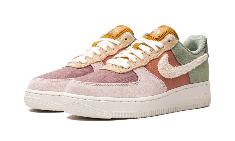 Nike Lifestyle AIR FORCE 1 WMNS 'Oil Green' 