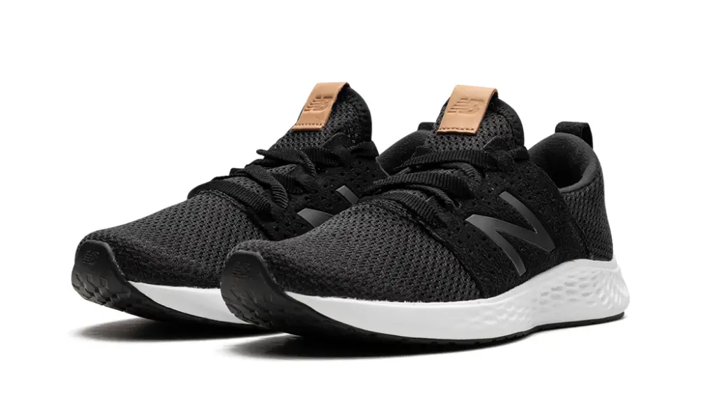 More New Balance Fresh Foam Sport V1 WMNS 'Black/White'