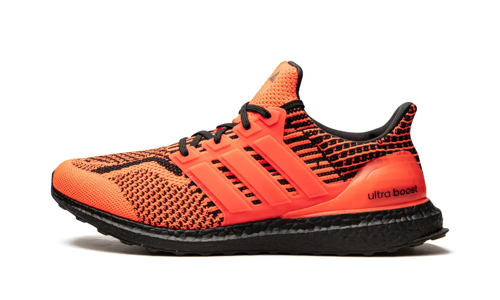 Adidas Ultraboost UltraBoost 5.0 DNA 'Solar Red Core Black'