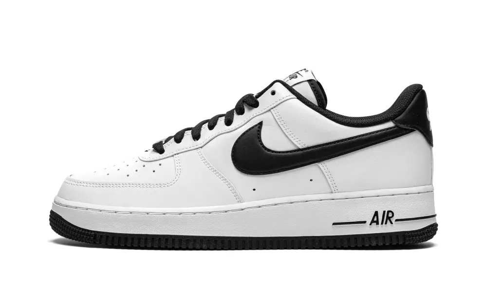 Nike Lifestyle Air Force 1 '07 'White   Black' 