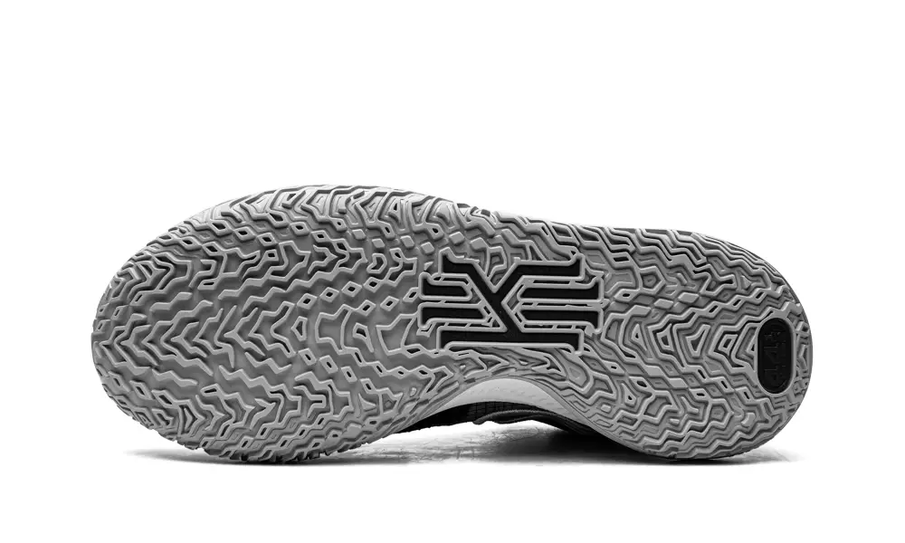 Nike Basketball Kyrie Low 4