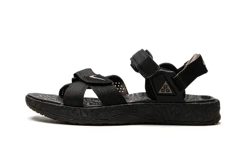 Nike Basketball ACG Air Deschutz 'Black' 