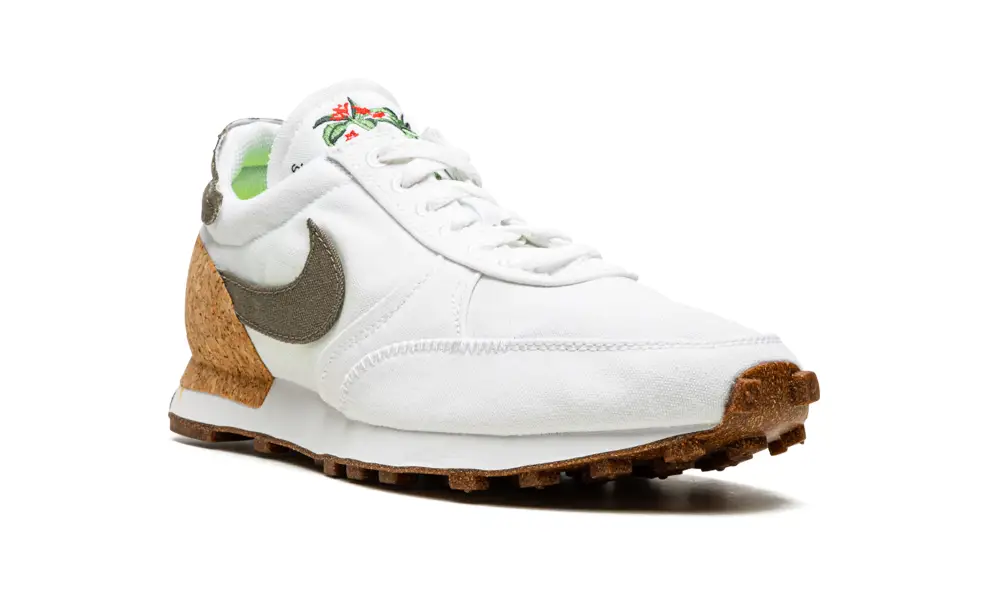 Nike Basketball Daybreak-Type 'Pagoda'