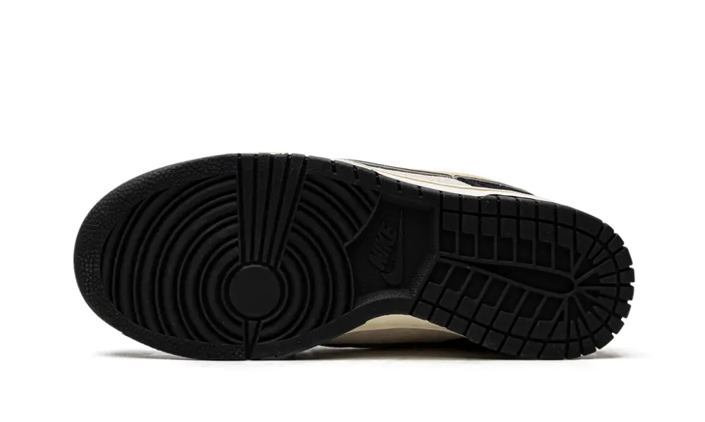 Nike Dunk DUNK LO LX MNS WMNS 'Black Cream Suede'