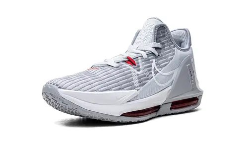 Nike Basketball LeBron Witness VI 