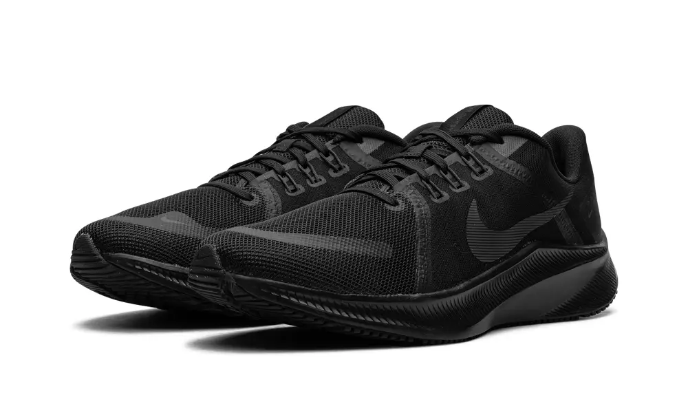 Nike Basketball Quest 4