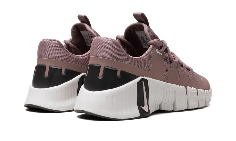 Nike Lifestyle Nike Free Metcon 5 WMNS 'Smokey Muave' 