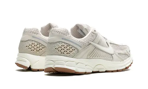 Nike Lifestyle ZOOM VOMERO 5 WMNS 'Light Orewood Brown'