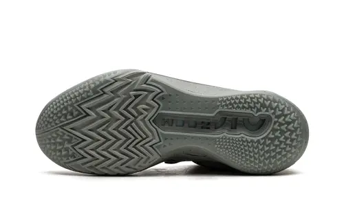 Nike Basketball Zoom GT Cut 2