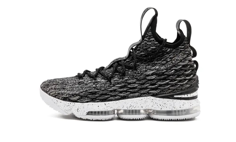 Nike Basketball Lebron XV