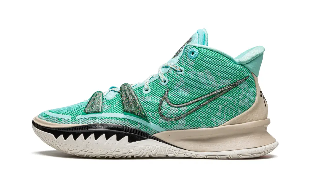 Nike Basketball Kyrie 7 'Copa'