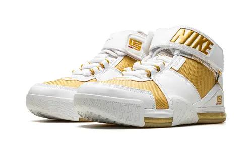 Nike Basketball LeBron 2 'Maccabi Tel Aviv' 