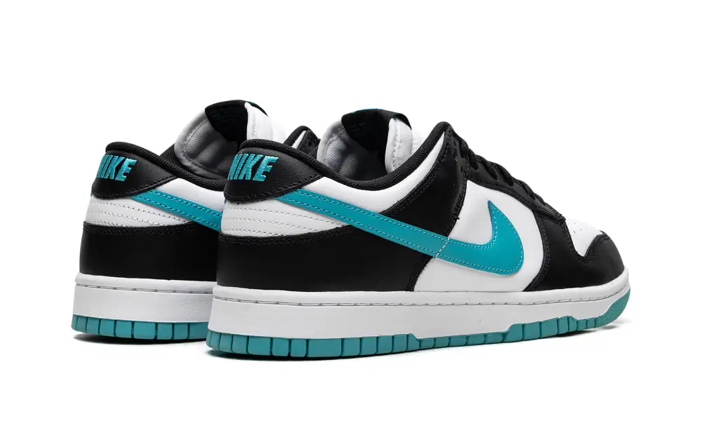Nike SB Dunk Low 'Black' 