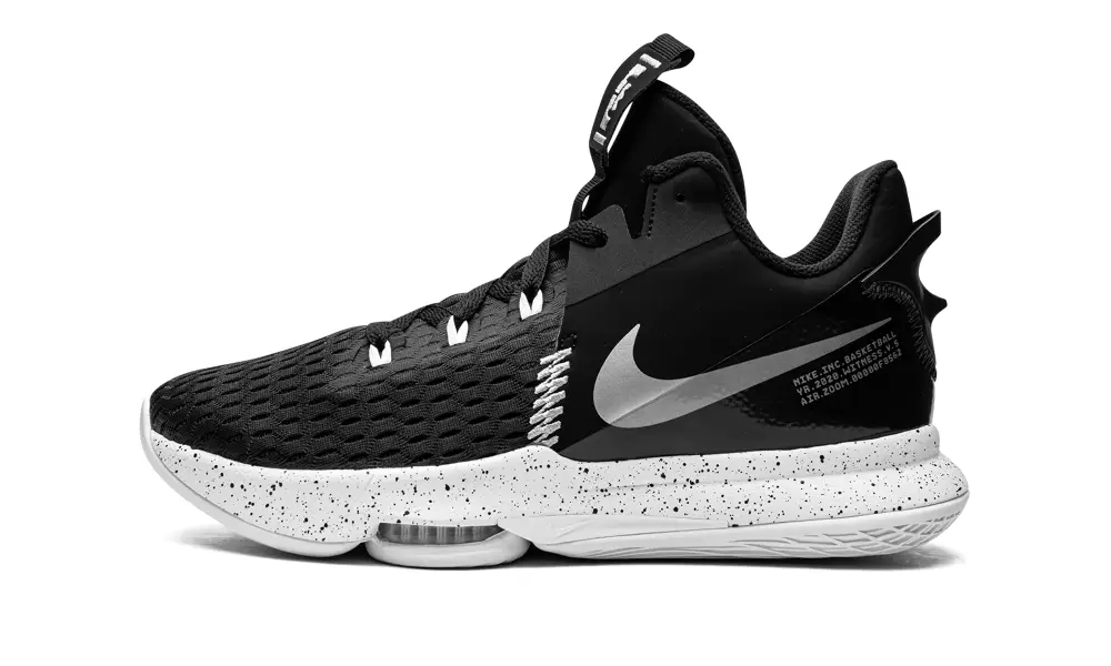 Nike Basketball LeBron Witness V