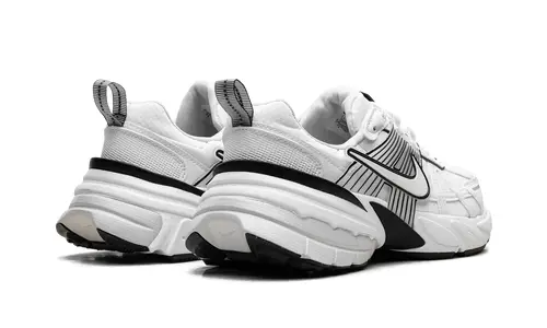 Nike Lifestyle V2K Run WMNS 'White White-Platinum Tint' 