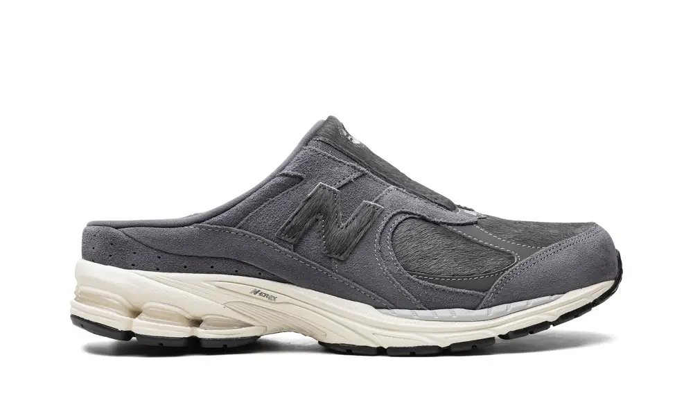 New Balance 2002R 2002R Mule 'Magnet' 