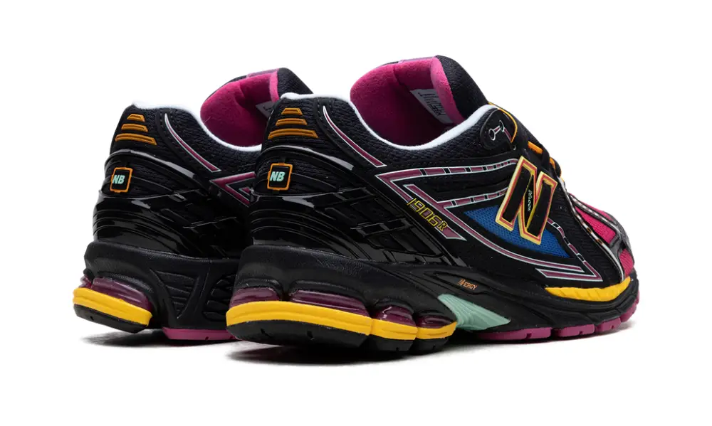 New Balance 1906R 1906 'Black Pink'