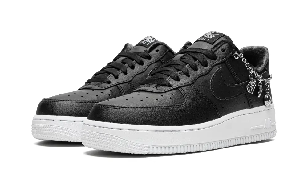 Nike Lifestyle AIR FORCE 1 '07 LX MNS WMNS 'Lucky Charms - Black'