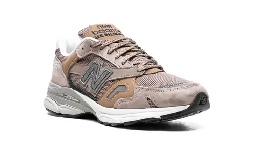 More New Balance 920 'Sand Navy' 