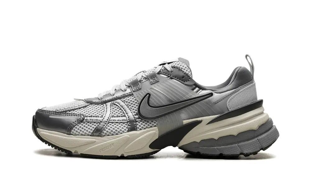 Nike Lifestyle V2K RUN WMNS 'Pure Platinum Wolf Grey' 
