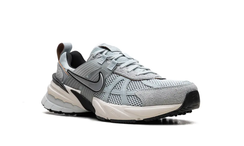 Nike Lifestyle V2K Run WMNS 'Light Pumic Black Chrome' 