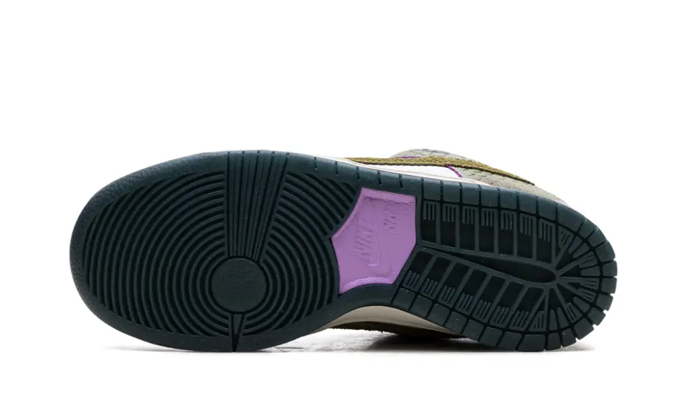SB x Converse 'Alexis Sablone - 'Chameleon Pack''