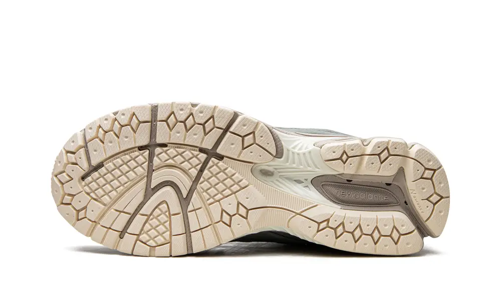 New Balance 2002R 2002R 'Kith Pistachio' 