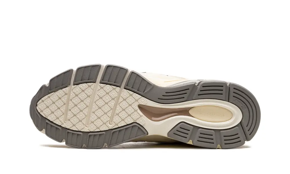 New Balance 990 990v4 'Made in USA - Cream' 