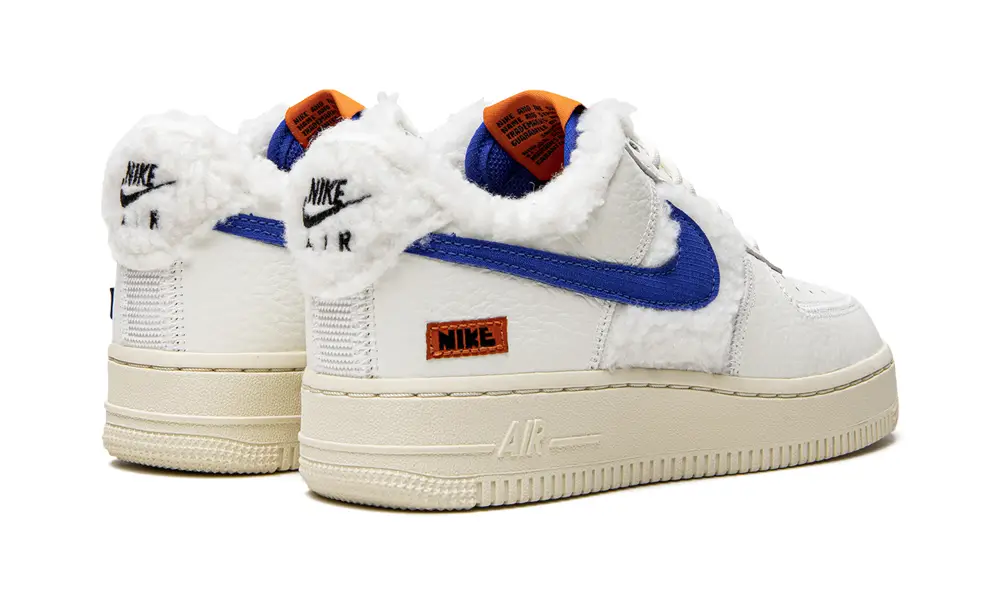 Nike Lifestyle AIR FORCE 1 LO '07 MNS WMNS 'Sherpa Fleece'