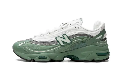 More New Balance 1000 'Green' F6D2985