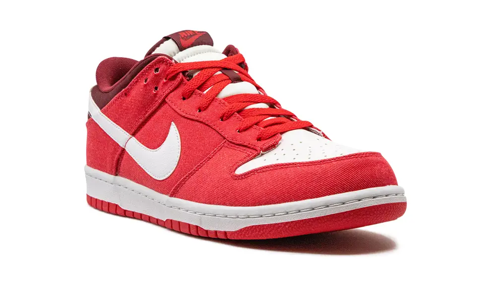 Nike Dunk Dunk Low 'Hyper Red'