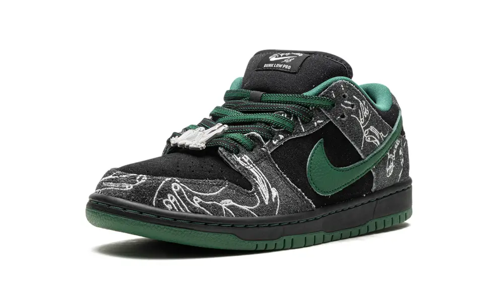 SB Dunk Low 'There Skateboards'