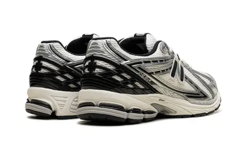 New Balance 1906R M1906 'METALLIC SILVER'