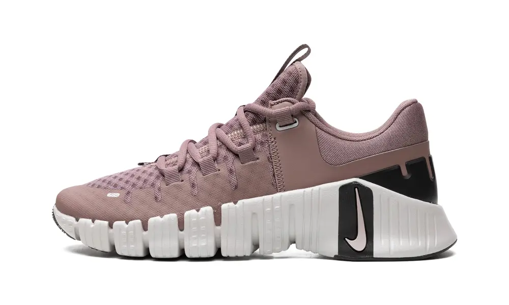 Nike Lifestyle Nike Free Metcon 5 WMNS 'Smokey Muave' 