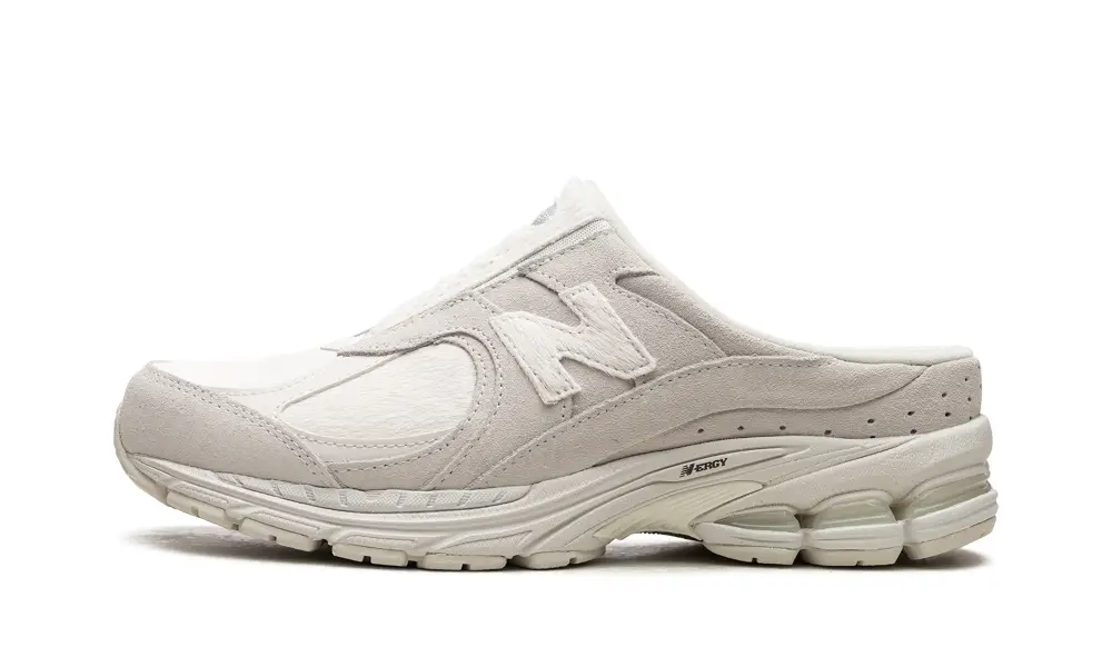 New Balance 2002R 2002R 'CREAM MULE'