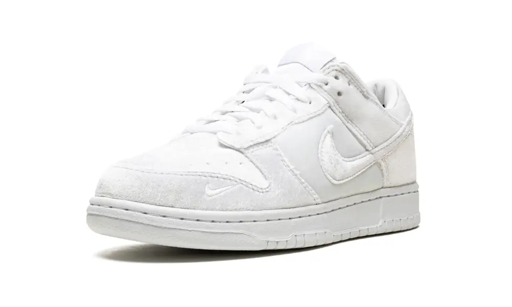 Nike Dunk Dunk Low 'Dove Street Market Triple White Velvet'
