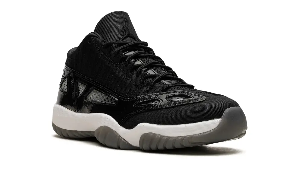 Air Jordan 11 Air Jordan 11 Low IE 'Black White' 
