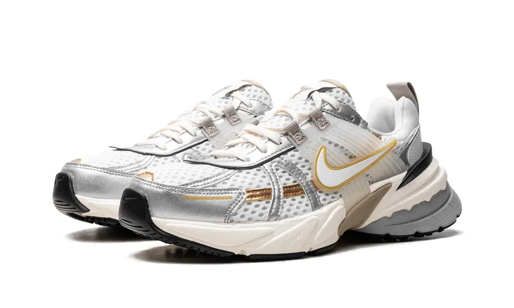 Nike Lifestyle V2K Run WMNS 'Khaki Metallic Silver' 