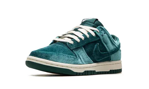 Nike Dunk DUNK LO MNS WMNS 'Green Velvet'