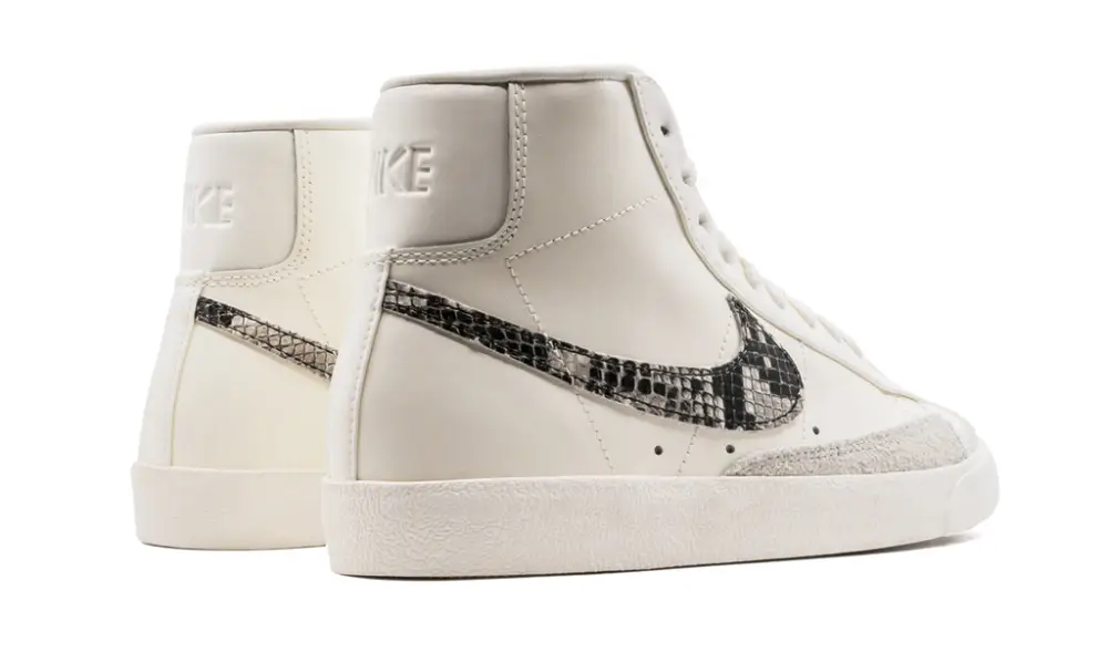 Nike Lifestyle BLAZER MID '77 VNTG MNS WMNS 'Sail   Snakeskin' 