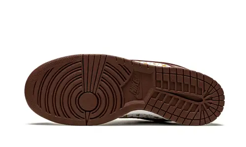 Nike Dunk SB Dunk Low 'Supreme - Stars - Barkroot Brown' 