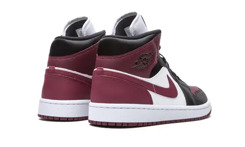 Air Jordan 1 AIR JORDAN 1 MID SE WMNS 'Gold Pendants' 