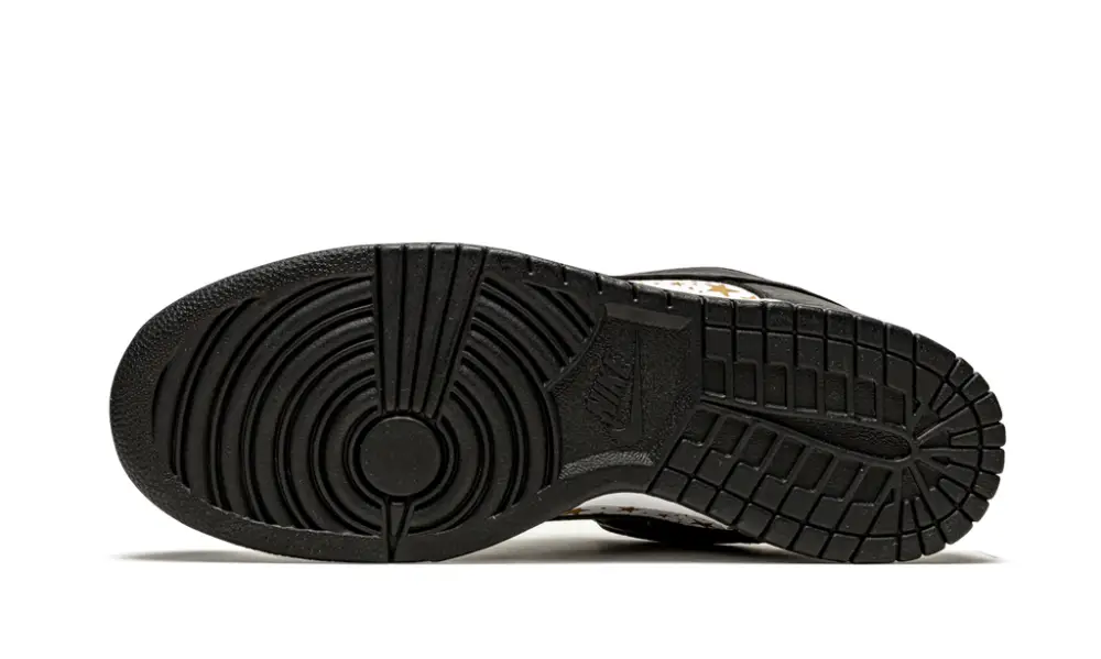 SB Dunk Low 'Supreme - Stars - Black'