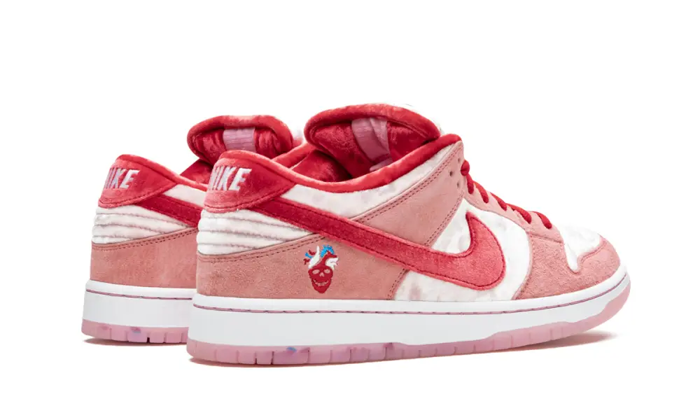 Nike Dunk SB Dunk Low Pro 'StrangeLove' 