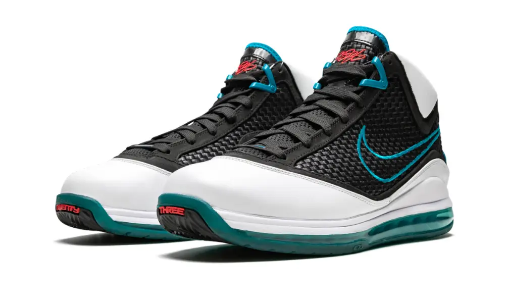 Nike Basketball Air Max Lebron 7 NFW 'Red Carpet'