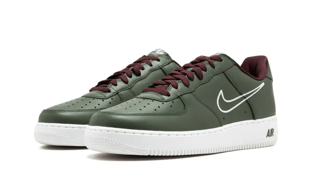 Nike Lifestyle Air Force 1 Low Retro 'Hong Kong' 