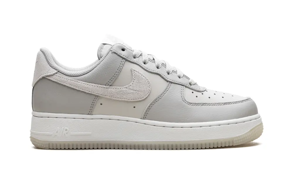 Nike Lifestyle Air Force 1 '07 'Light Bone'